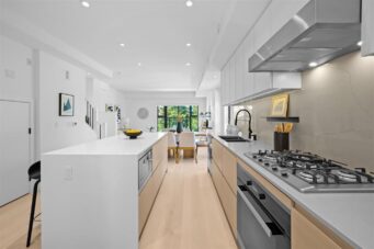 584 W. 28th Avenue
